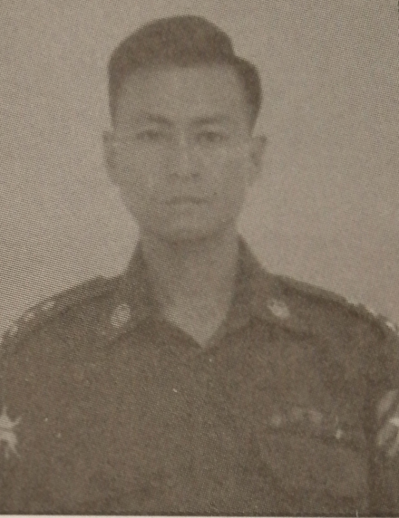 ဗိုလ်မှူး / ဗိုလ်ကြီး အောင်အောင်